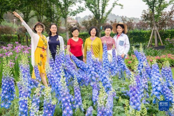 重庆大足：花卉产业为乡村振兴添香增色