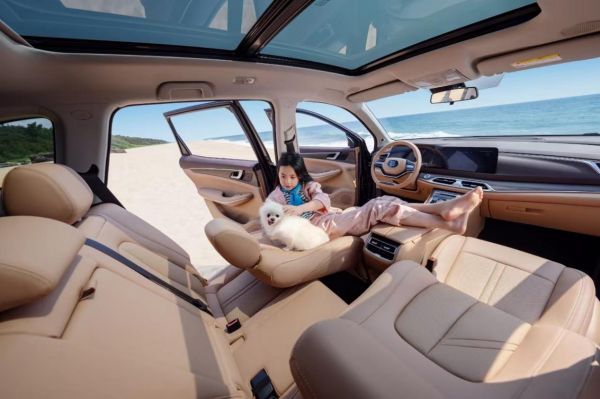 抢购热潮再起！CS75PLUS难以抵挡，中型大七座插混SUV蓝电E5荣耀版仅售9.98万！